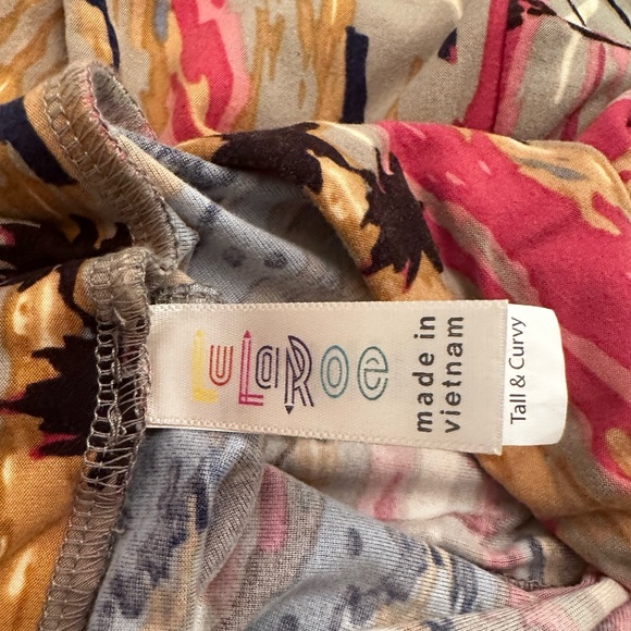 LuLaRoe Leggings TC - Picture 2 of 2